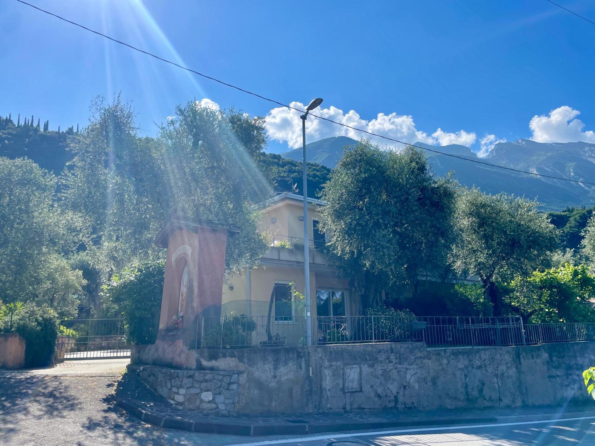 Casa Mario & Laura Ferienwohnungen Free Wi-Fi Parking Malcesine Buitenkant foto
